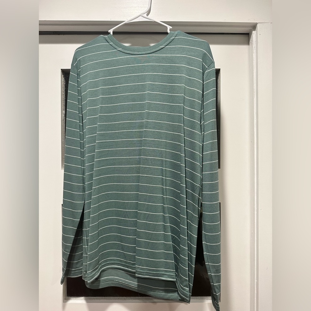 Free Fly long sleeve tee